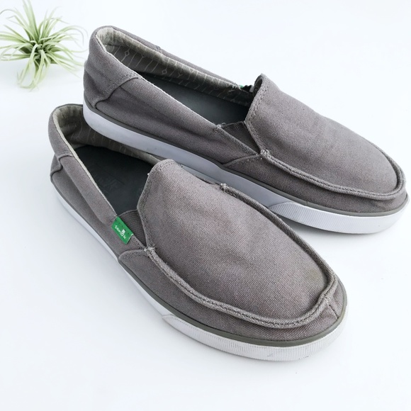 sanuk men's sideline slip on